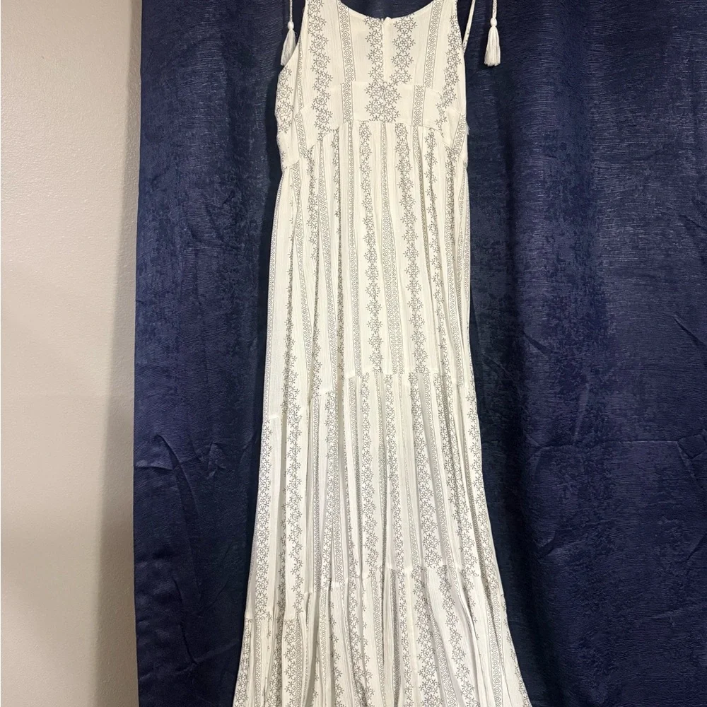 White Tie Maxi dress with slip - Picture 5 of 7